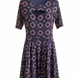 BarIII Womens Size MEdium Gray and Pink Geometric Print Peekaboo Dress